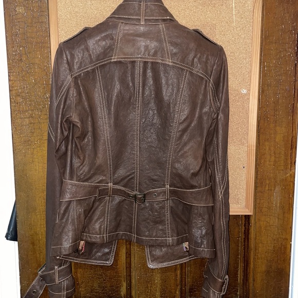 Brand new Danier leather jacket - Picture 2 of 3